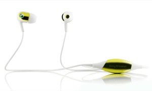 Sony Ericsson presenta los primeros auriculares con activación por movimiento
